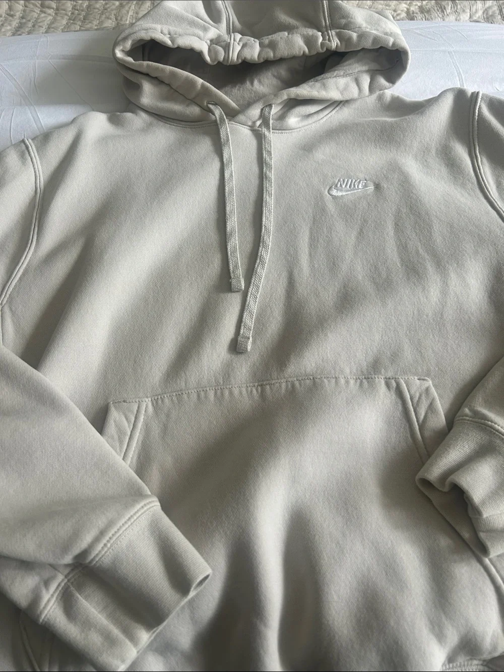 Nike Men’s Cream Pullover Hoodie
